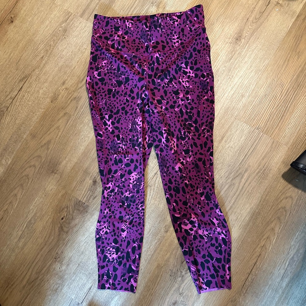Lululemon Purple Leopard Print crop leggings